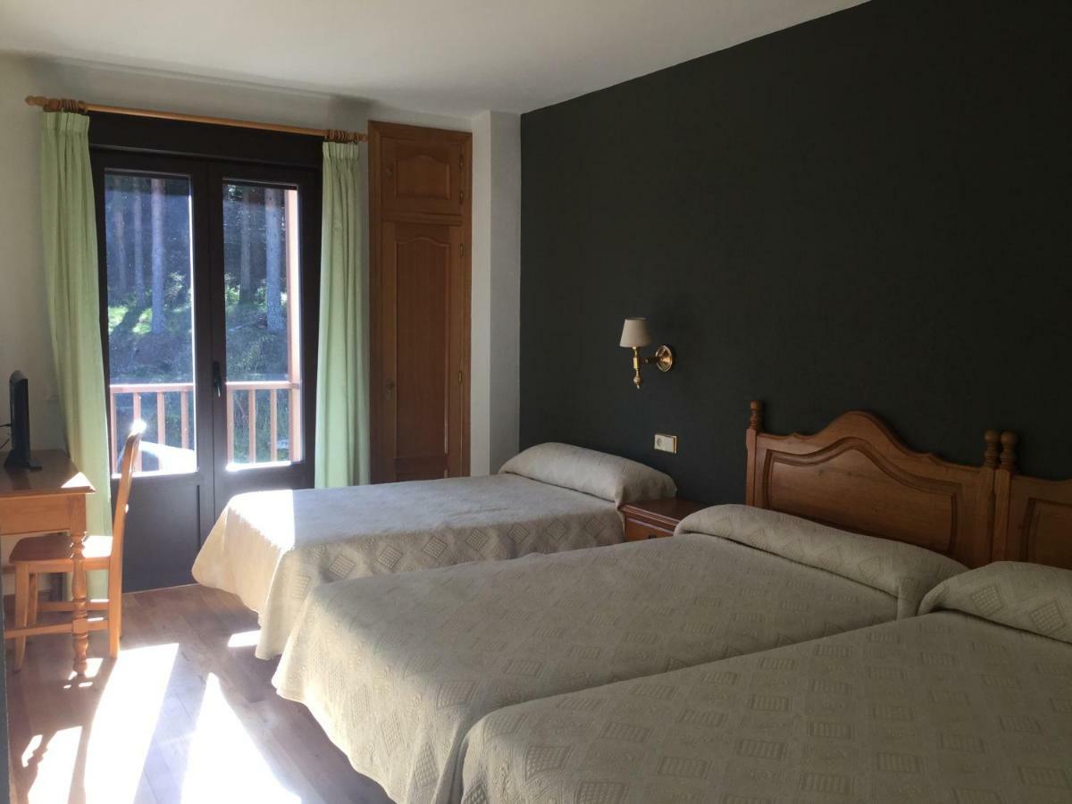 Hotel Cinco Castanos Канделарио Экстерьер фото
